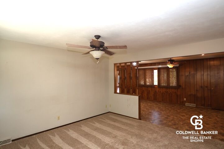 Property Photo:  704 Madison Street  KS 67871 
