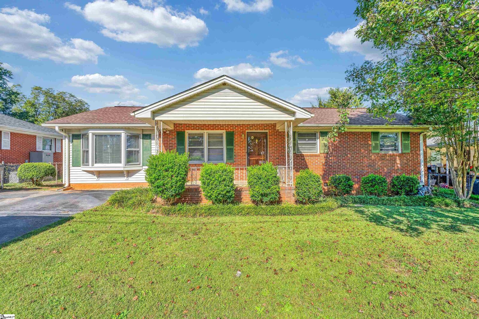 Property Photo: 9 Clemson Avenue SC 29611