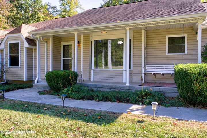 Property Photo:  4837 Nat Rogers Rd  KY 40107 