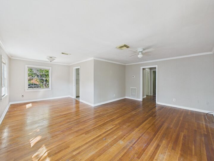 Property Photo: 4502 Larch Lane TX 77401