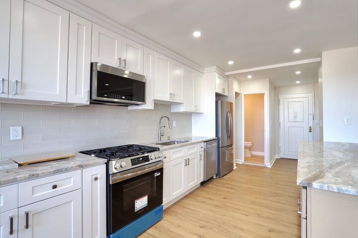 Property Photo:  7100 Blvd East 6C  NJ 07093 