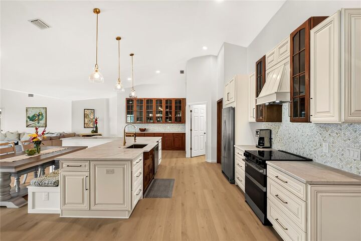 Property Photo:  3815 W Brazilnut Road  FL 34465 