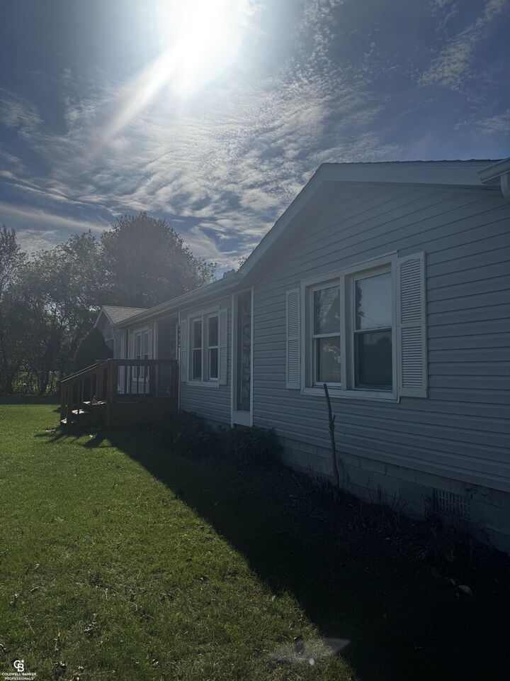 Property Photo:  6965 Sterling Road  MI 48097 