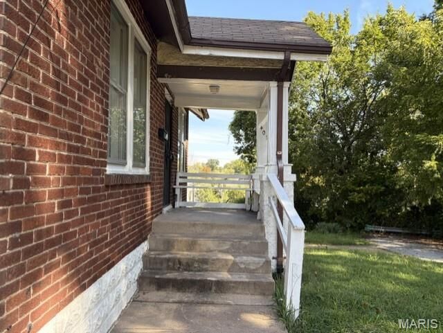 Property Photo: 409 Abston Avenue MO 63135