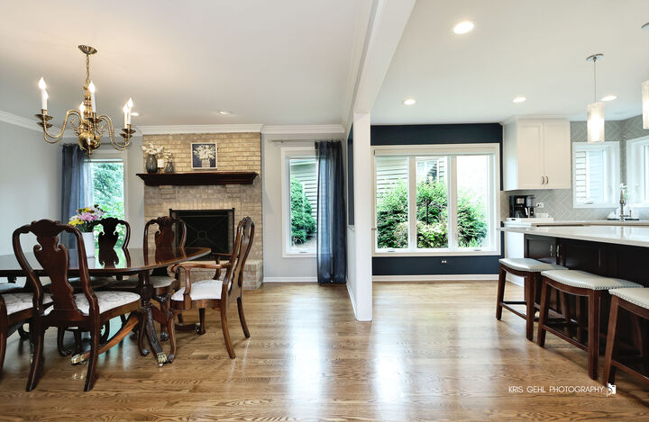 Property Photo:  2727 Downing Court  IL 60502 