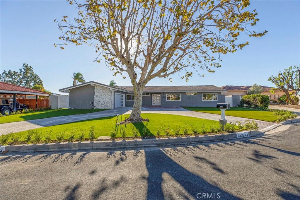 Property Photo:  11542 Encino Avenue  CA 91344 