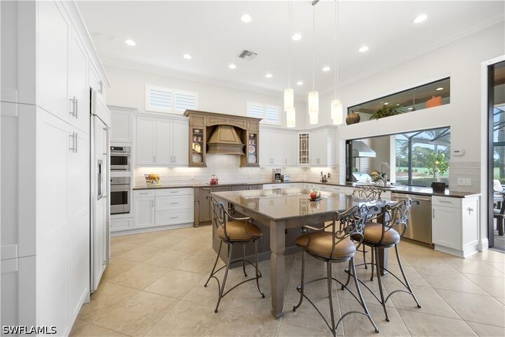 Property Photo: 12372 Wisteria Drive FL 34120