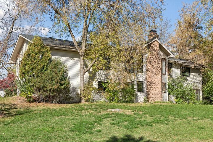 Property Photo:  3620 Evergreen Lane N  MN 55441 