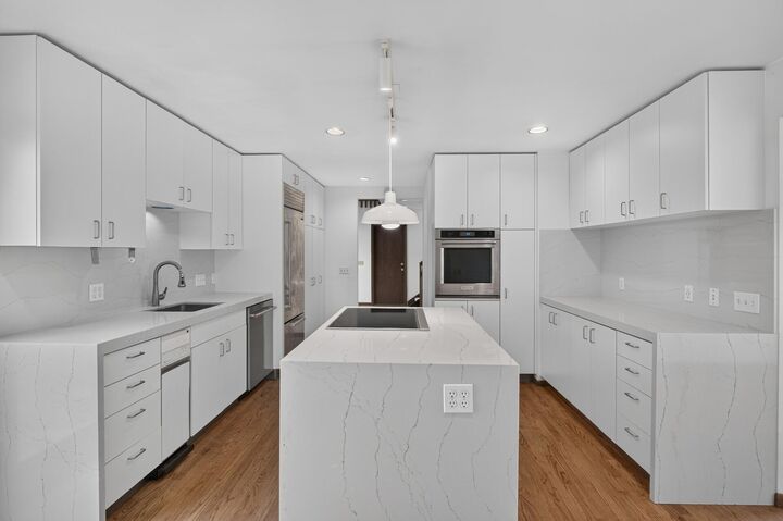 Property Photo:  8725 Walton Oaks Drive  MN 55438 