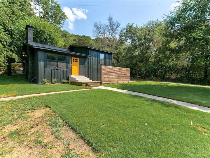 Property Photo:  9005 Lakeside Drive  TX 76093 
