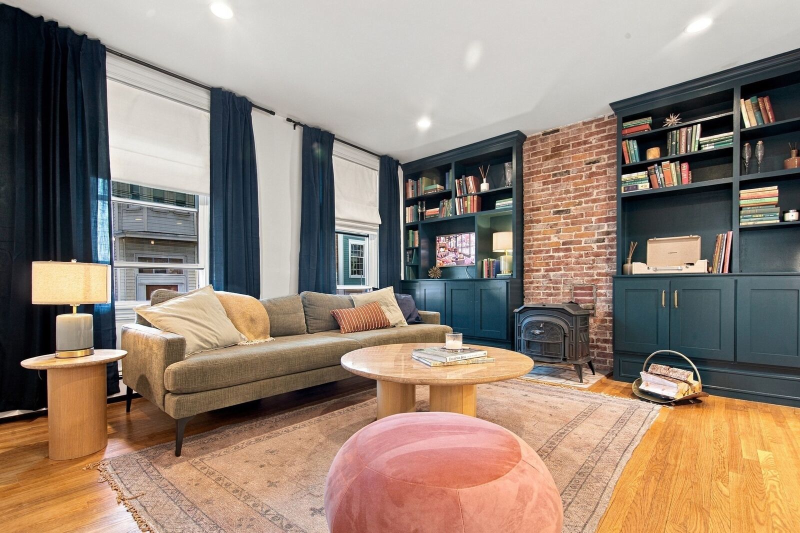 Property Photo:  24 Albion Pl 1  MA 02129 
