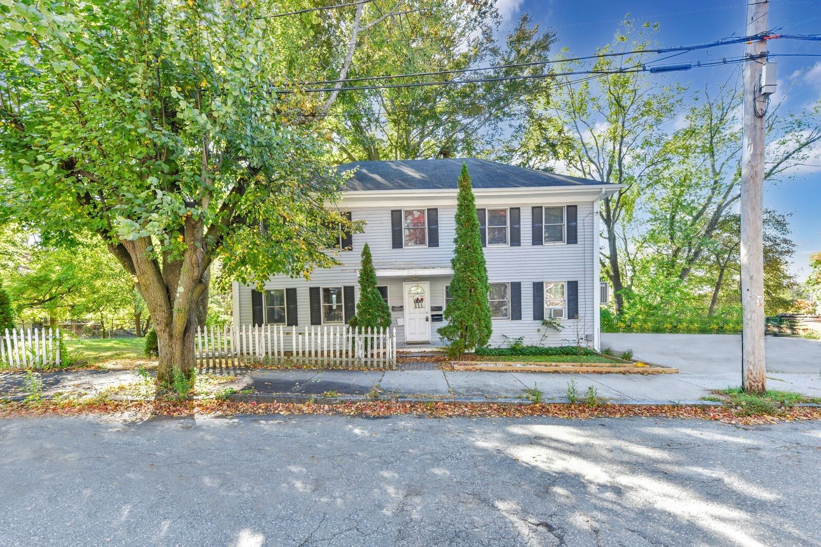 Property Photo:  21 Park St 1L  MA 01830 