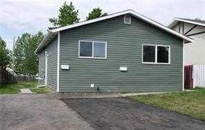 Property Photo: 11320 97 Street B AB T8V 3M9