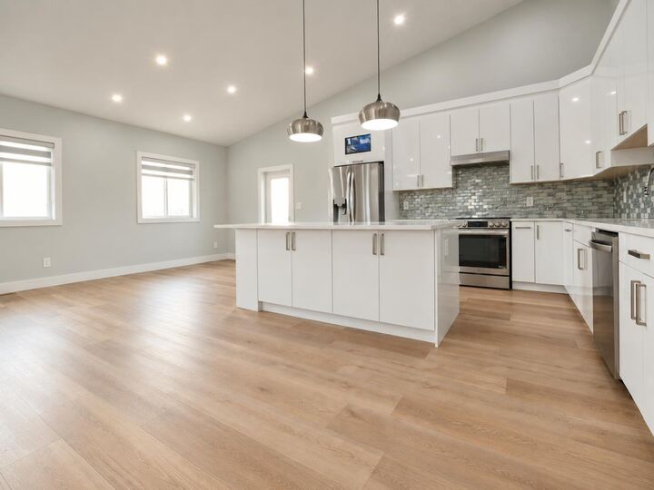Property Photo:  10401 134 Avenue  AB T8V 6K8 