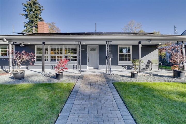 Property Photo:  17040  3rd Avenue NE  WA 98155 