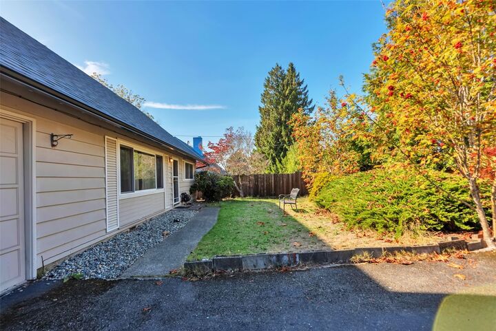 Property Photo: 175 S 3723 WA 98188