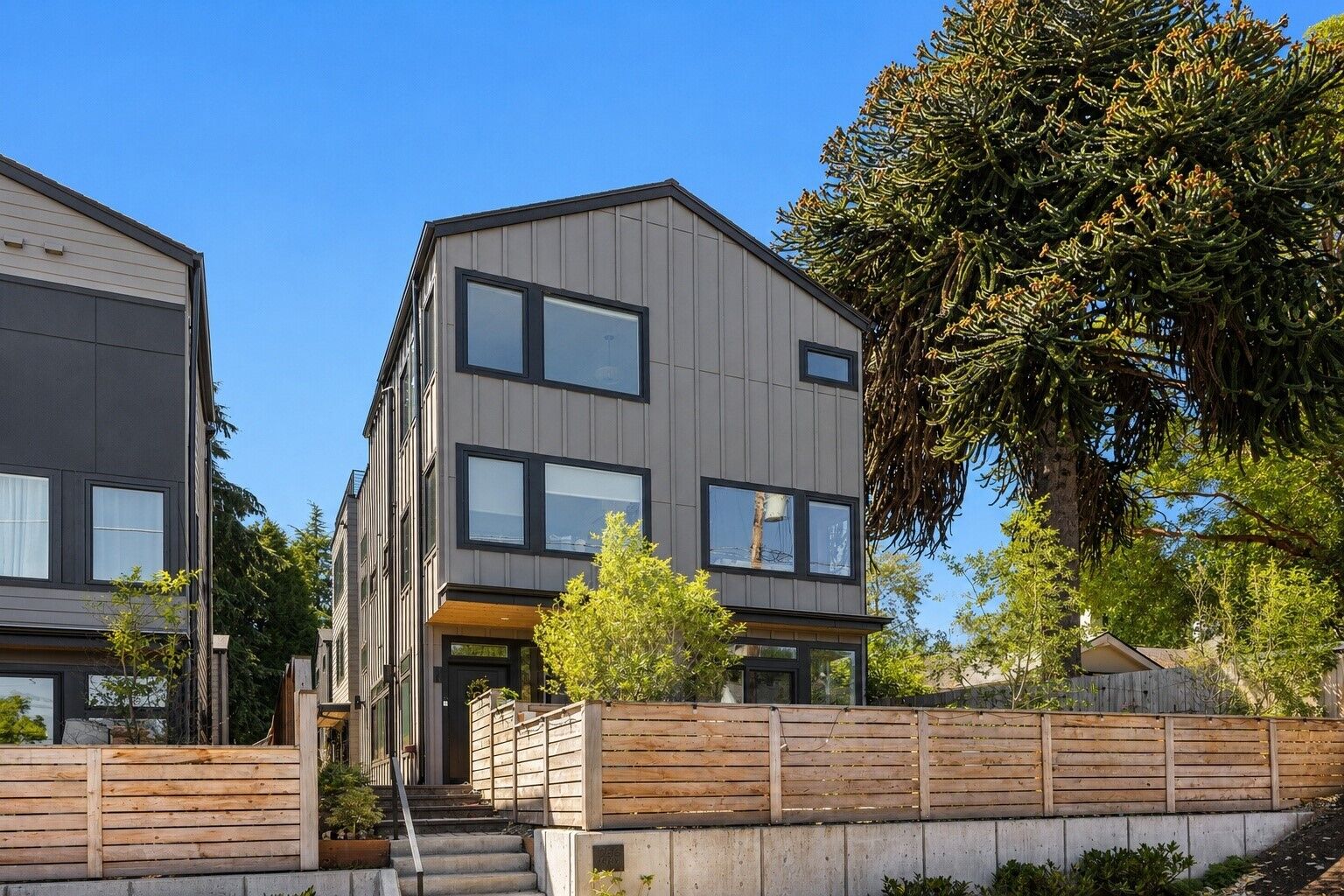 Property Photo:  1255 NE 100th Street  WA 98125 