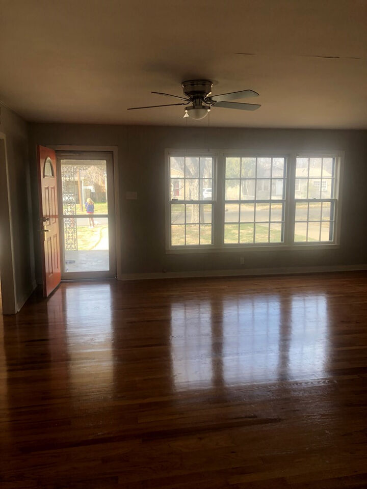 Property Photo: 416 S Van Buren Street TX 76901