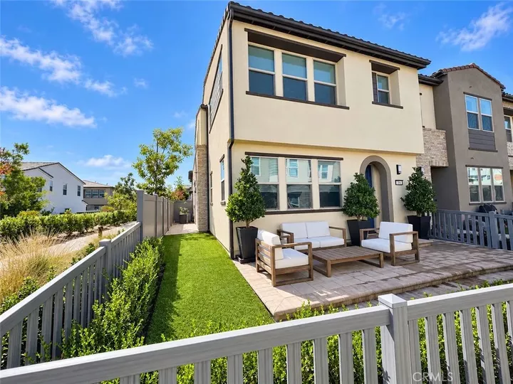 Property Photo:  556 Hazel Drive  CA 92694 