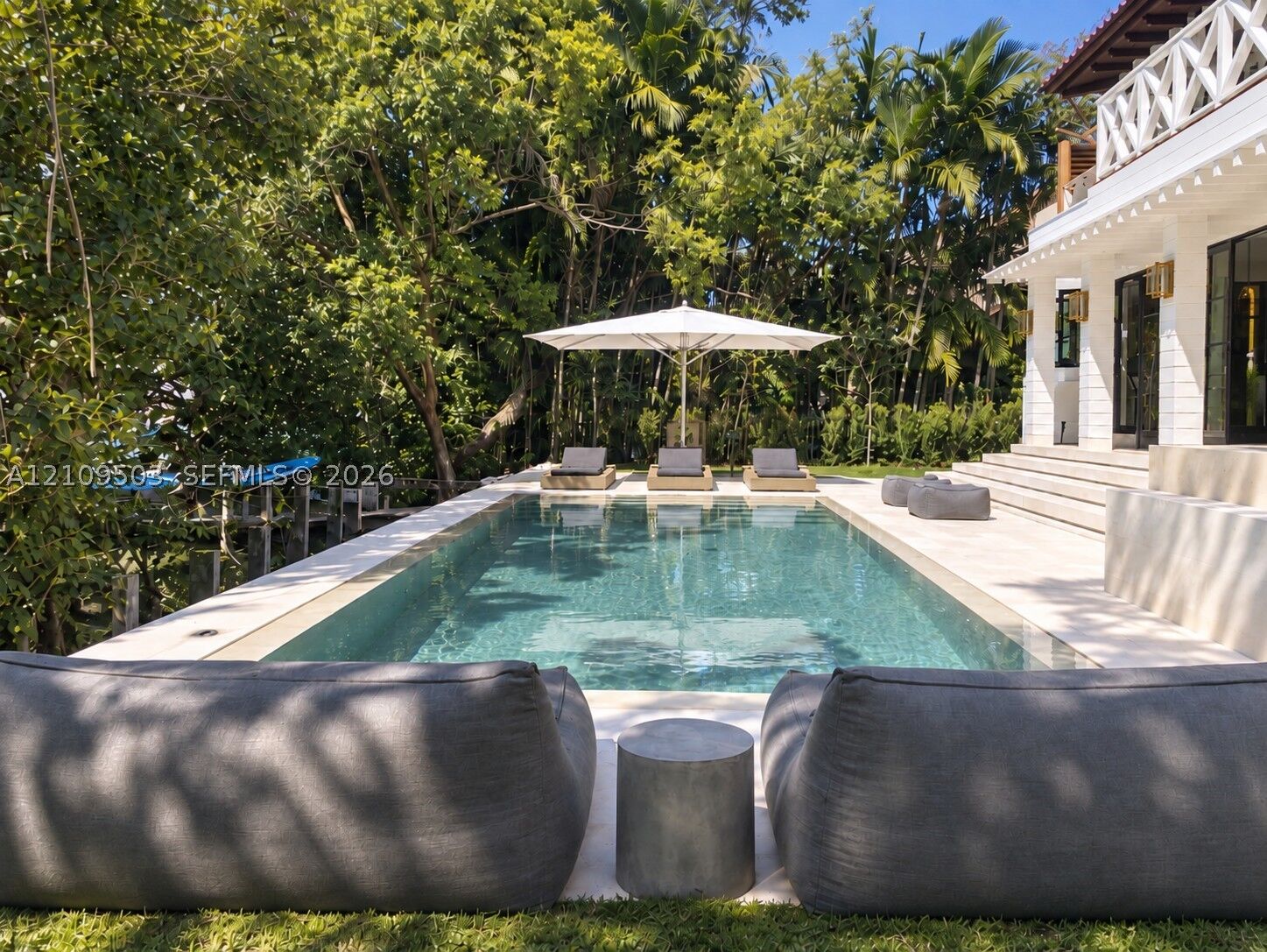 Property Photo:  7230 E Lago Dr  FL 33143 