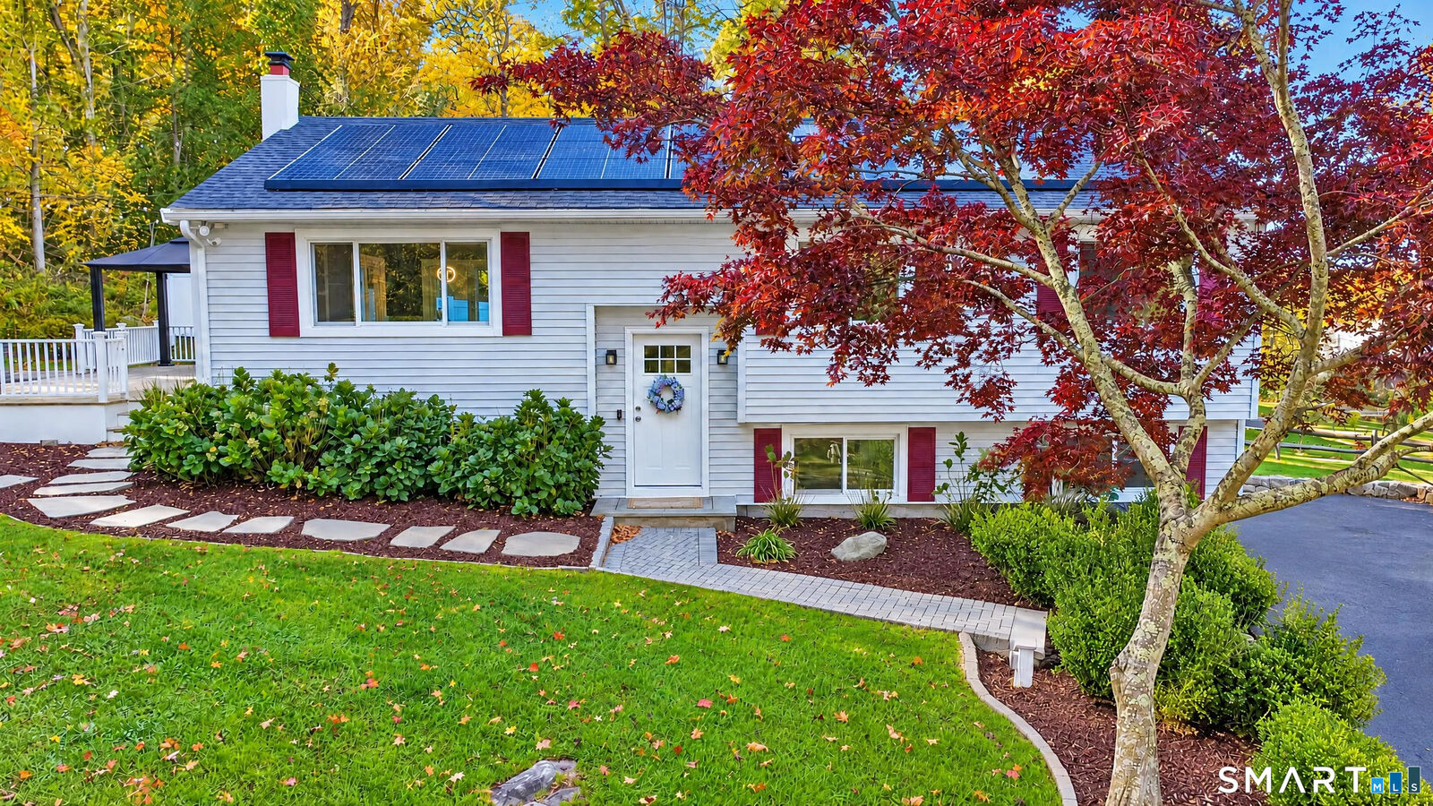 Property Photo:  84 Lakeview Terrace  CT 06482 
