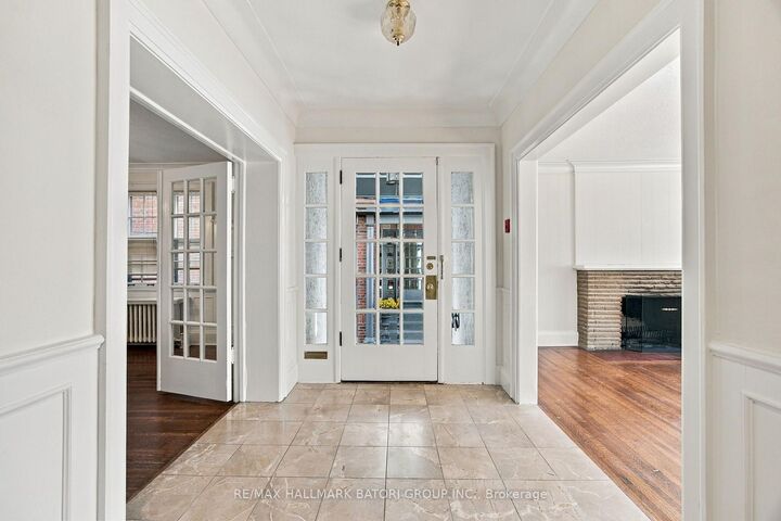 Property Photo:  479 Oriole Parkway Main  ON M5P 2H9 