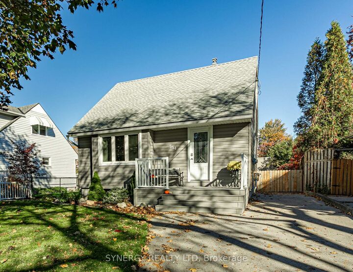 Property Photo:  554 Brunswick Street  ON N5A 3N6 