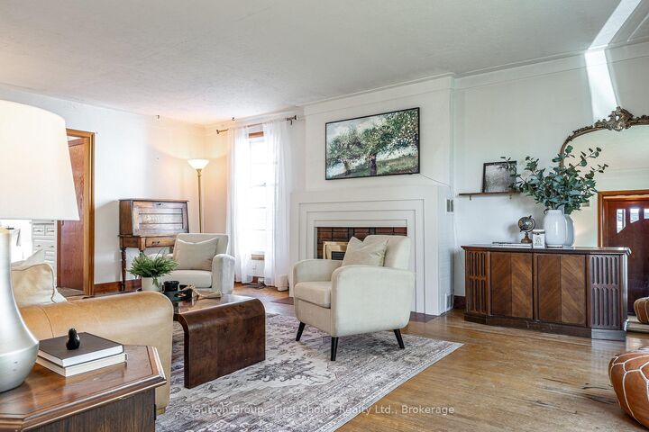 Property Photo:  226 Birmingham Street  ON N5A 2T5 