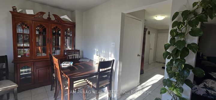 Property Photo:  8 Provence Trail  ON M9V 5B7 