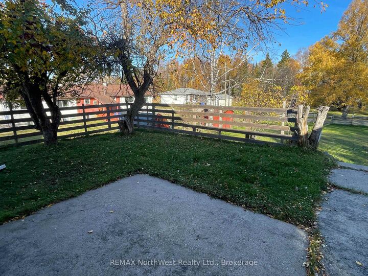 Property Photo: 53 Davis Street ON P8N 1R7