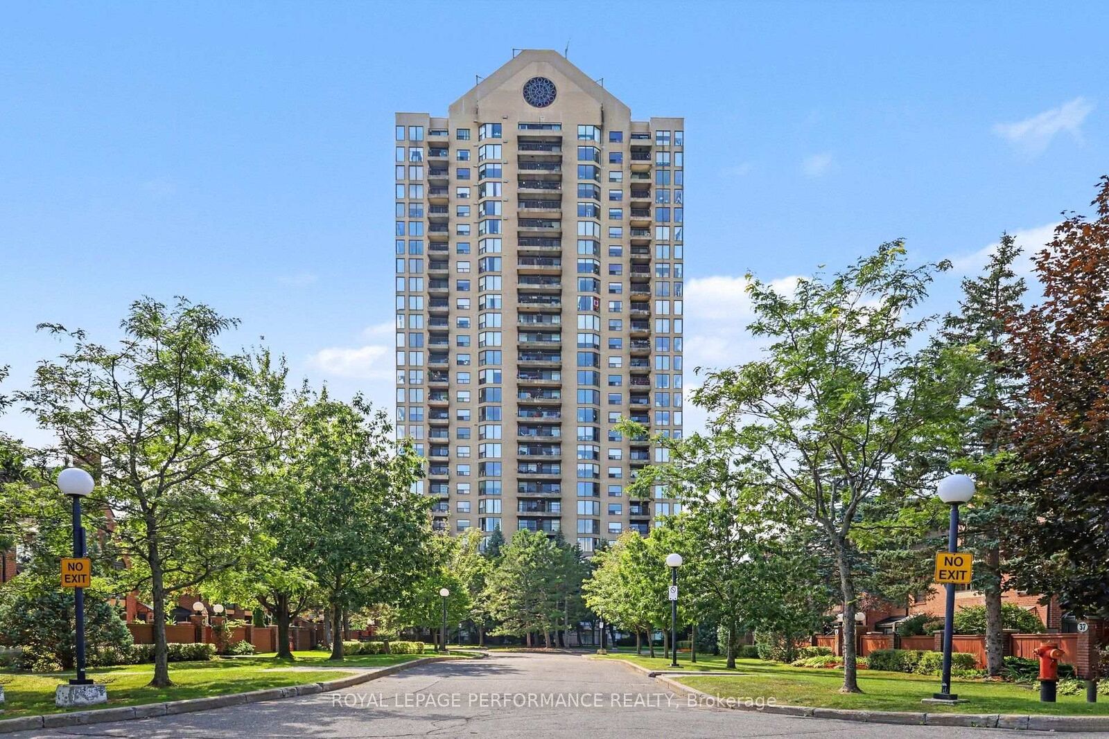 Property Photo:  545 St Laurent Boulevard 507  ON K1K 4H9 