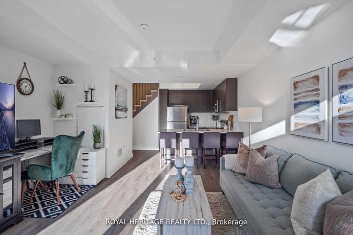 Property Photo:  1555 Kingston Road 103  ON L1V 0E9 