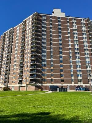 Property Photo:  121 Trudelle Street 1701  ON M1J 3K4 