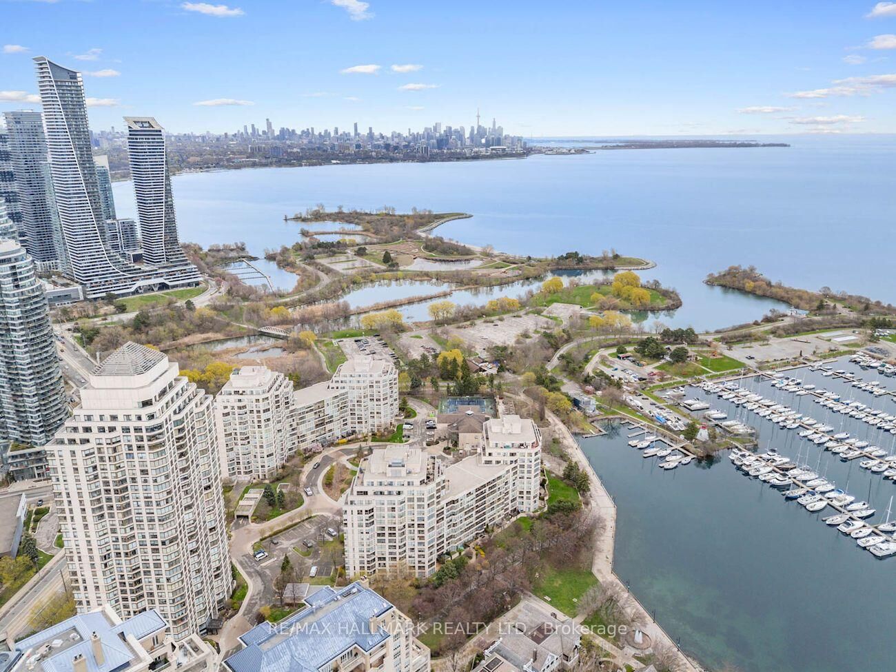 Property Photo:  2267 Lakeshore Boulevard W 707  ON M8V 3X2 