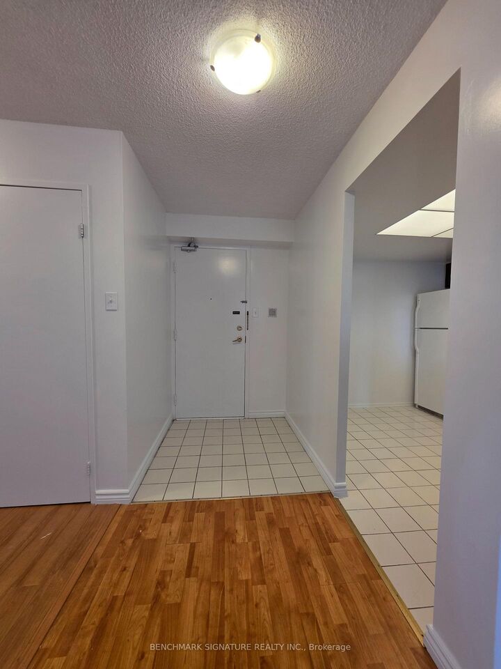 Property Photo: 300 Alton Towers Circle 1409 ON M1V 4X9