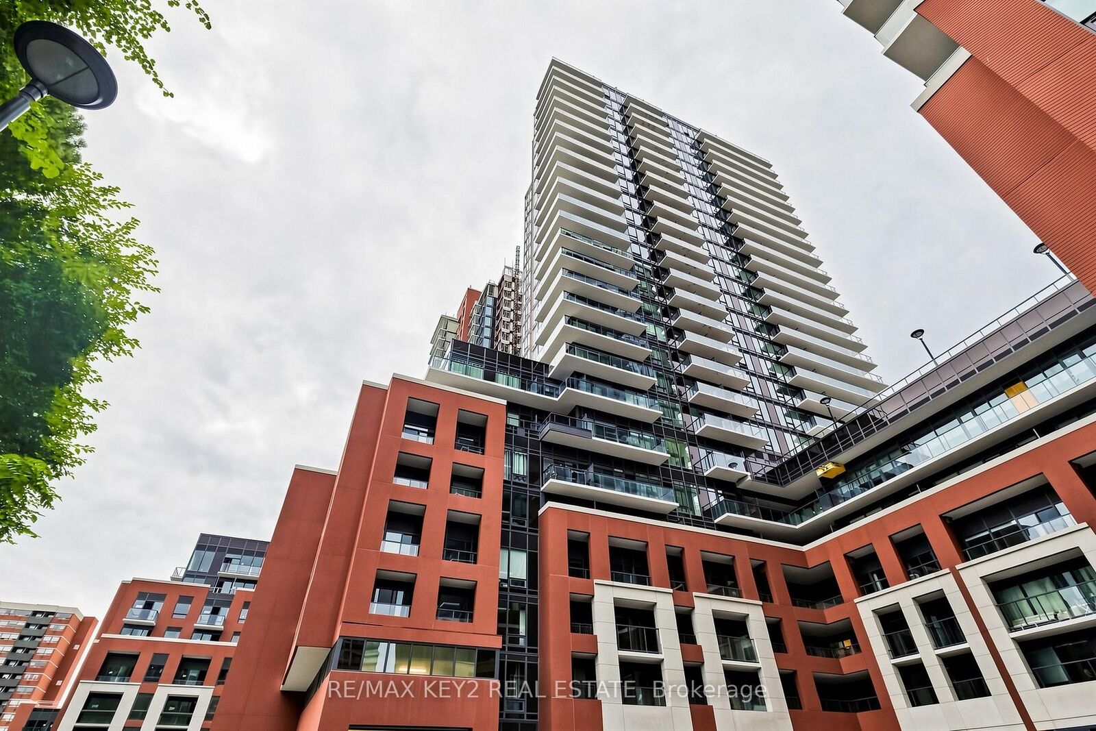 Property Photo:  4010 Eglinton Avenue W 2316  ON M9A 0G5 