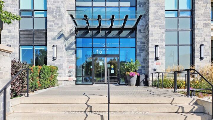 Property Photo:  15 Water Walk Drive 335  ON L6G 0G2 