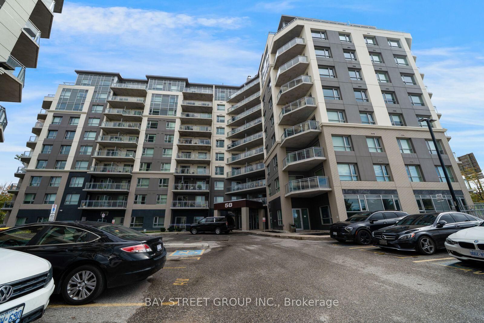 Property Photo:  58 Lakeside Terrace 1011  ON L4M 0L5 