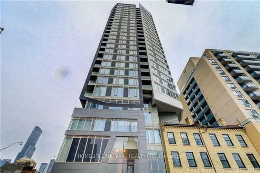 Property Photo: 68 Shuter Street 1703 ON M5B 1B4