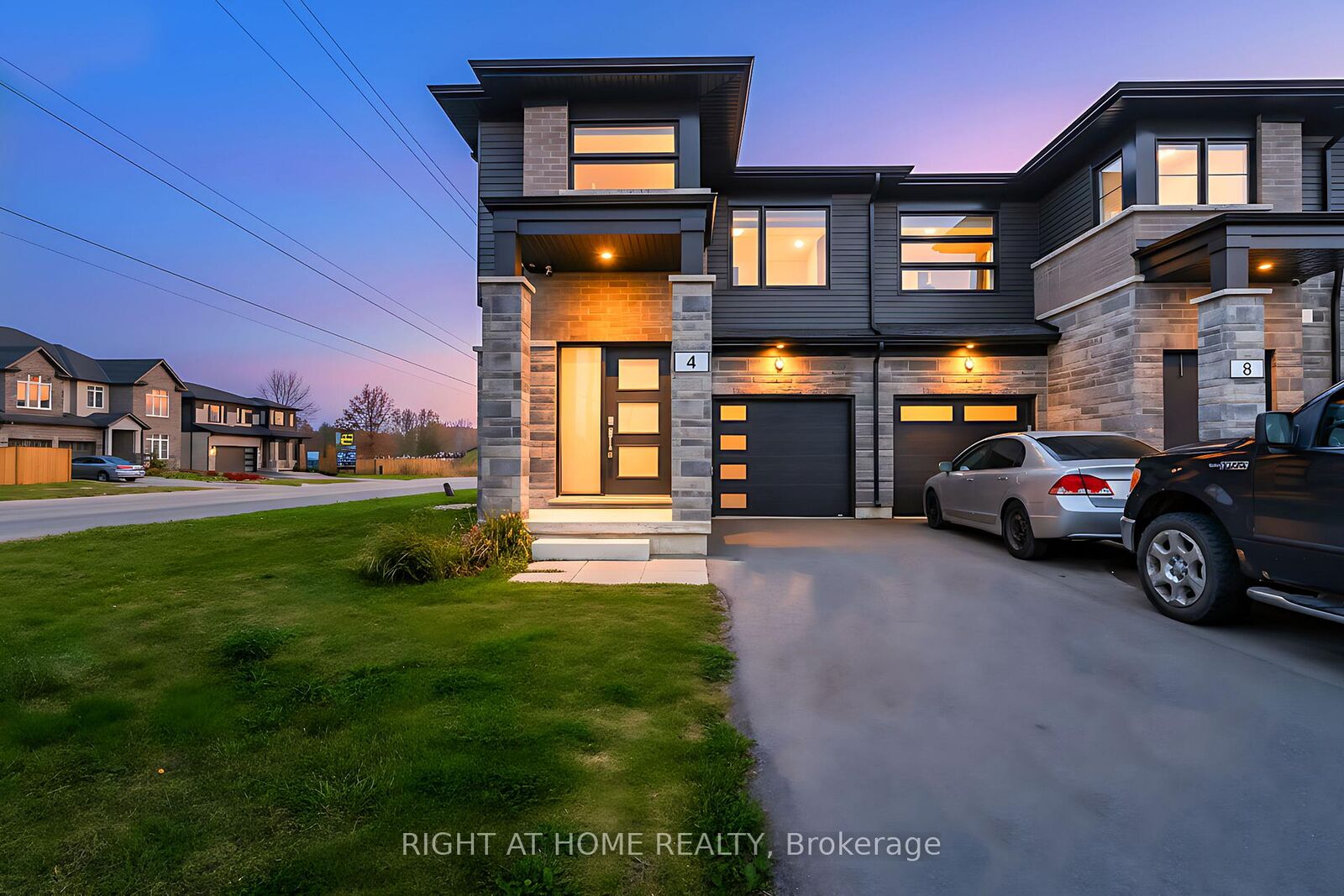 Property Photo:  4 West Creek Court  ON L3C 0K8 