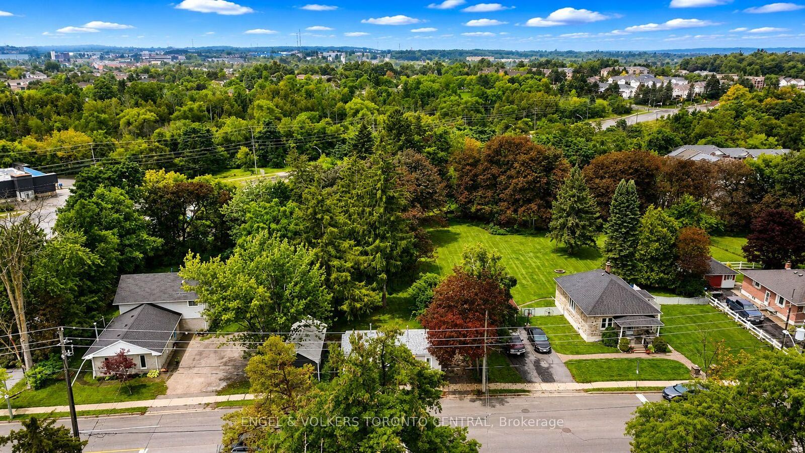 Property Photo: 204 Cox Mill Road ON L4N 4G5
