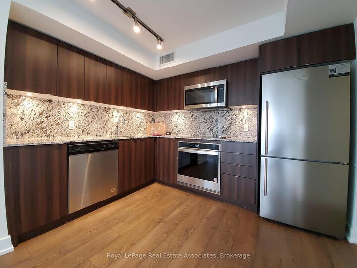 Property Photo:  5 Mabelle Avenue 335  ON M9A 0C8 