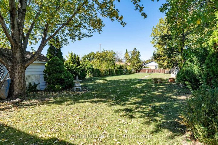 Property Photo:  64A Saint Georges Boulevard  ON M9R 1X4 