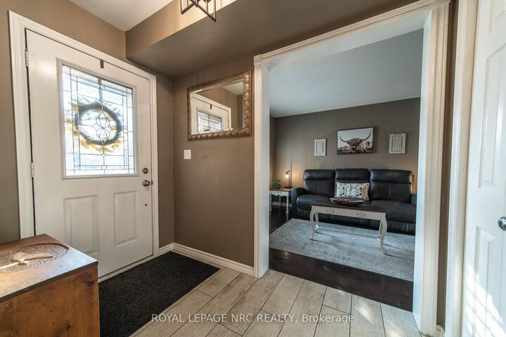 Property Photo:  5830 Aspen Court  ON L2G 7V3 