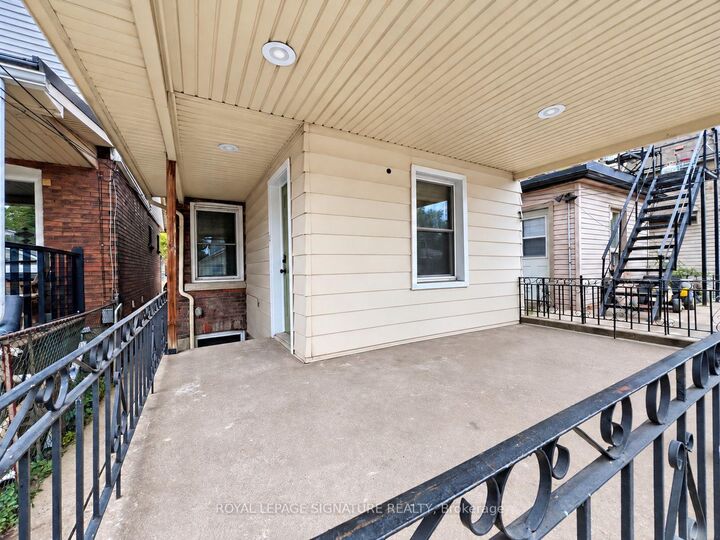 Property Photo:  174 Gage Avenue 2  ON L8L 7A4 