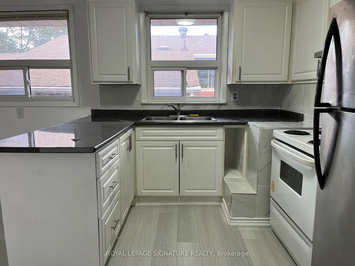 Property Photo:  23 Allanford Road  ON M1T 2N2 