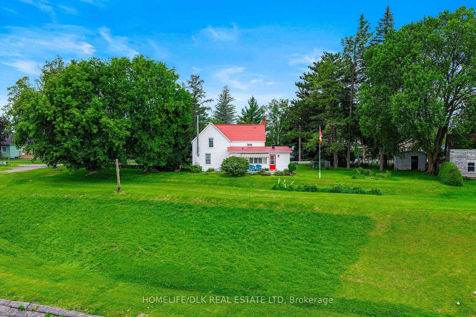 Property Photo:  415 2 Highway S  ON K0E 1E0 