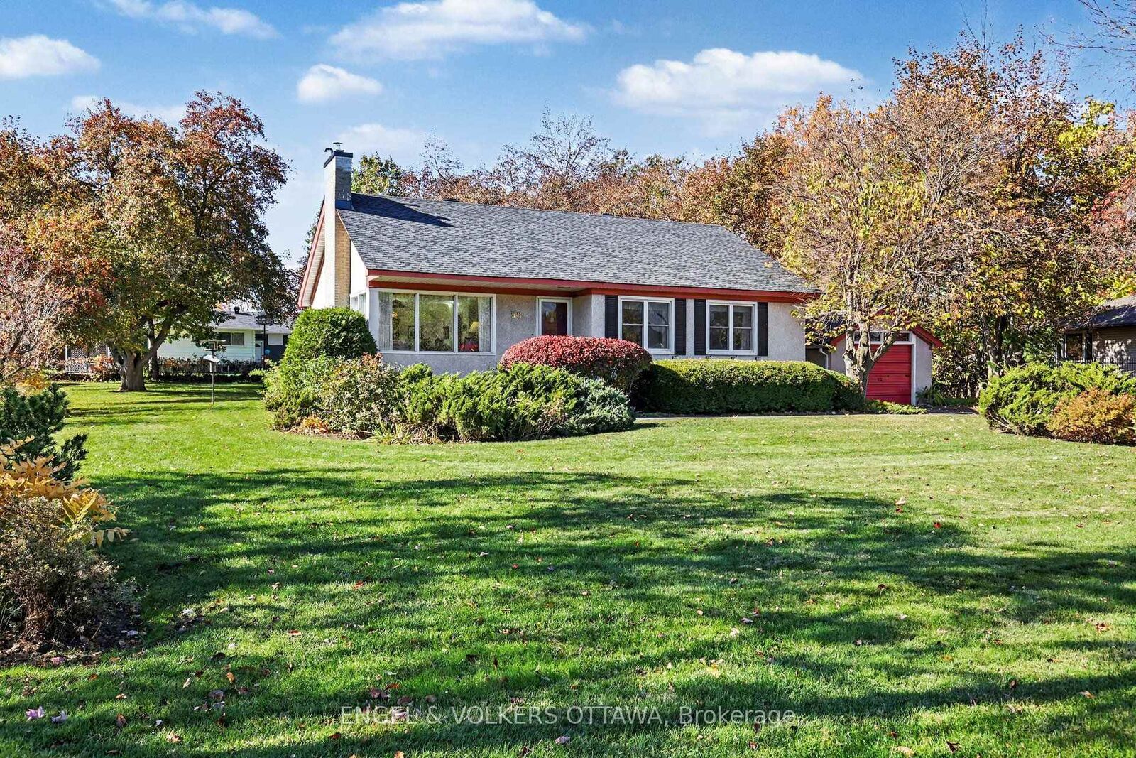 Property Photo:  58 Norway Spruce Street  ON K2S 1P8 