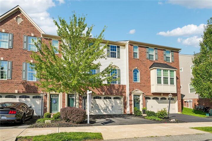 Property Photo:  108 Noble Woods Dr  PA 15108 