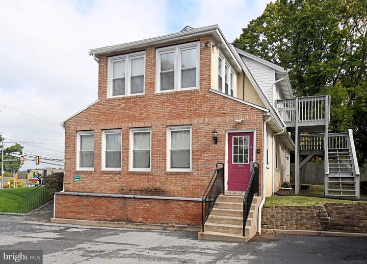 Property Photo:  509 Kimberton Road Apt. 1  PA 19460 